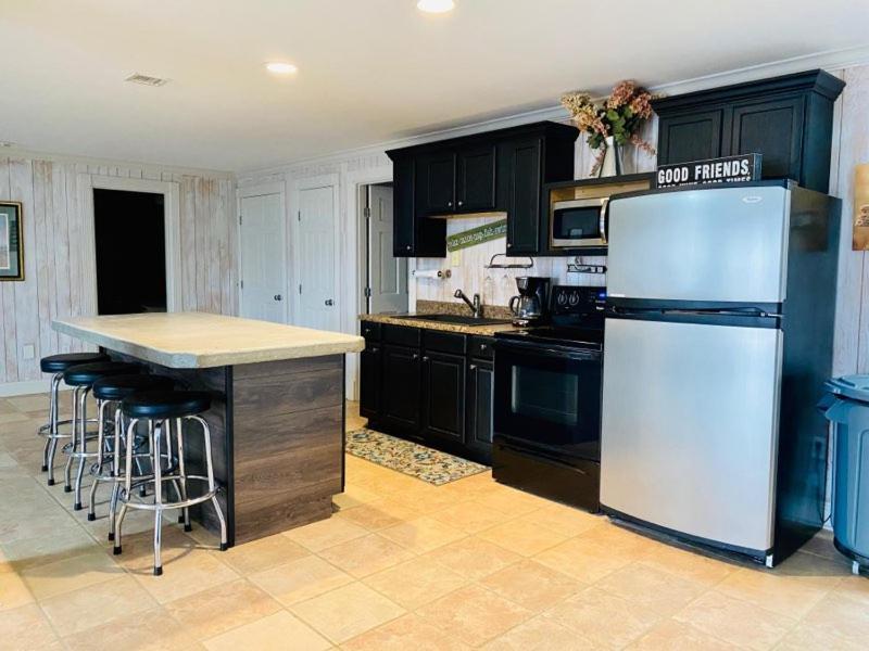 Barren Breeze Bed And Breakfast 卢卡斯 外观 照片