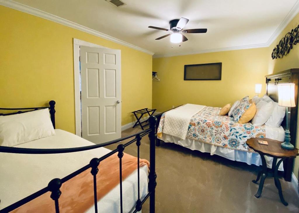 Barren Breeze Bed And Breakfast 卢卡斯 外观 照片